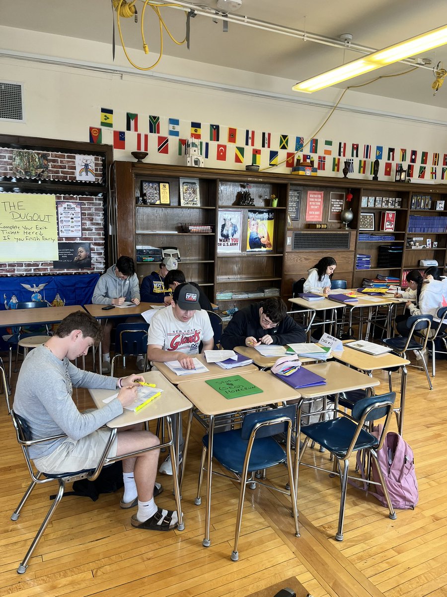 Ryan Davis (@mrdavis154) on Twitter photo Earlier this week, students in U.S. History participated in a baseball/softball “walk around the park.” Students worked with a variety of scaffolded regents tasks. Each “base” represents different levels of complexity. <a href="/JGevargisMizi/">Dr. Juliet Gevargis-Mizimakoski (Dr. GM)</a> <a href="/johnfalino1/">Dr. John Falino</a> Earlier this week, students in U.S. History participated in a baseball/softball “walk around the park.” Students worked with a variety of scaffolded regents tasks. Each “base” represents different levels of complexity. <a href="/JGevargisMizi/">Dr. Juliet Gevargis-Mizimakoski (Dr. GM)</a> <a href="/johnfalino1/">Dr. John Falino</a>