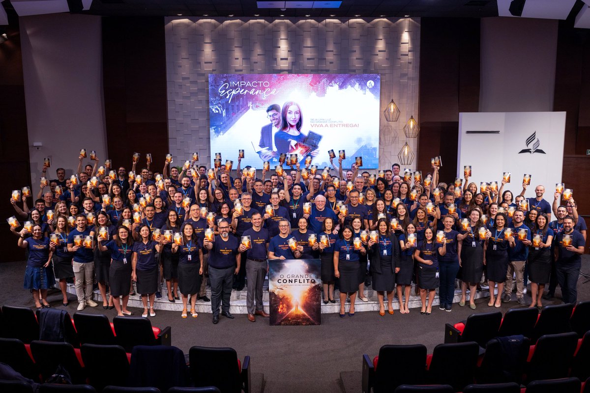 No culto de hoje aqui na sede sul-americana adventista, a gente deu início à nossa mobilização do #ImpactoEsperança. Desejamos que a mensagem desse livro vá à frente. Oramos pela ação do Espírito Santo na vida de cada pessoa que receberá um exemplar do livro.