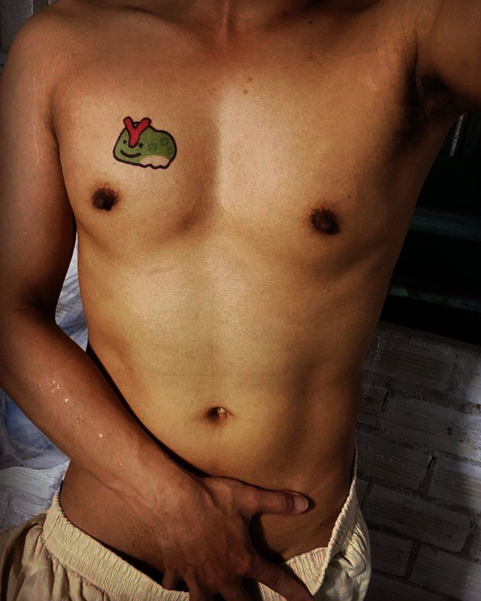 erictran1995's tweet photo. New “tha thu” 😂😂😂 
#nude #boy #lgbt https://t.co/j0GAnZfVqP