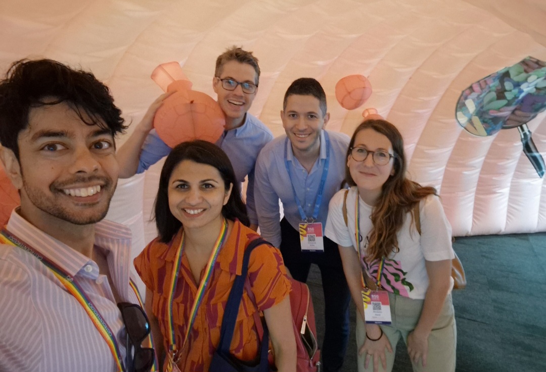 Sheffield Gastro (@shefgastro) on Twitter photo Do you want to learn about research? 
Build up your endoscopy numbers?
Publish your research?
Improve you presentation skills?
Work in a fun & friendly environment?
Then join the Sheffield team! bsg.org.uk/Careers/Clinic… Do you want to learn about research? 
Build up your endoscopy numbers?
Publish your research?
Improve you presentation skills?
Work in a fun & friendly environment?
Then join the Sheffield team! bsg.org.uk/Careers/Clinic…