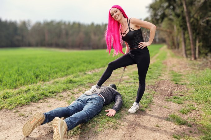 Erste Impressionen von meinem heutigen Videodreh 😁🔥  #femdom https://t.co/8cz7i45D8I<a href="/tag/femdom"class="tags"><span>#femdom</span></a>