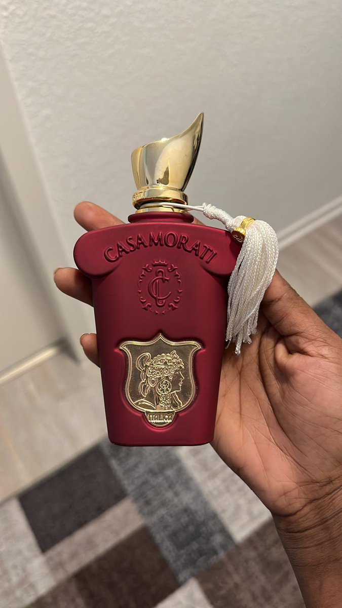 Koor guii taay metyna mais ce parfum a une odeur très gourmande je vais l’humer le temps timis dii dioot 🤤