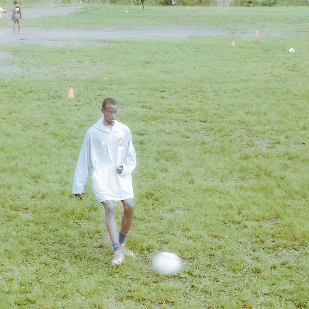 AgahozoK's tweet photo. Imyitozo yo Kuwa 4
#Tsinda_batsinde football academy
Ikomeje imyitozo Kuri stade ya #Gasiza bategure intare Kuwa 6.
Abakinnyi #INTARE utinya nka #Jesus ameze neza, #Gasongo arahabaye.💪💪💪
@Eric_Nicyishats #TBFA https://t.co/AzSTB1RadZ