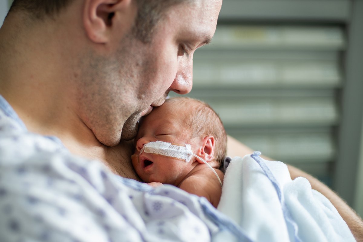 Skin-to-skin (STS) care effectively improves neonatal outcomes. However, utilization of STS remains suboptimal for the most vulnerable preterm neonates. This #HospitalPediatrics study aimed to 📈 STS duration for neonates under 35 weeks’ gestation: bit.ly/3TM5LUg