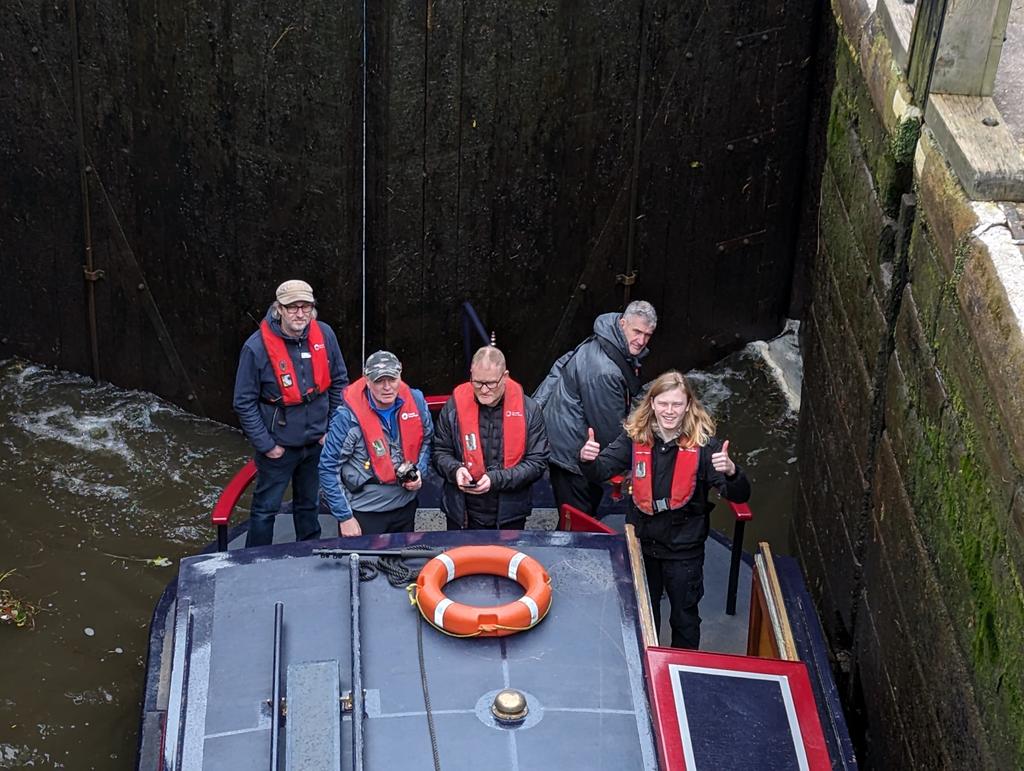 A fantastic day & opportunity at Bingley 5 Rise organised by the @CanalRiverTrust with huge thanks to them ❤️ Get yourself there this Saturday for a special 250 years event! . @CRTBoating @martin_0401 @narrowcruising @CRTYorkshireNE #canal #bingley #250 #leeds #liverpool