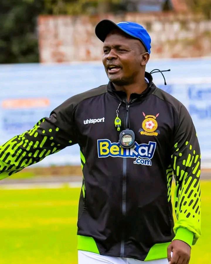Mayoooooweee! Junior Stars (U20) Head coach Salim Babu did not travel to Malawi with the team earlier today due to lack to valid traveling documents!! #TwigaNews
