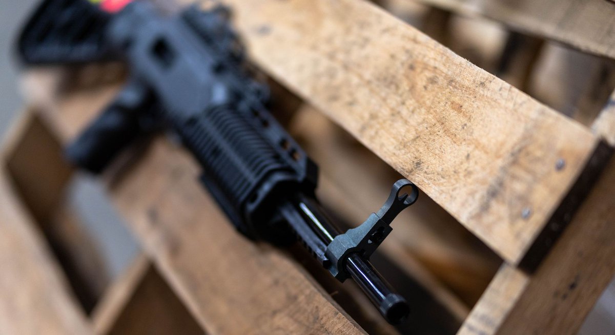 HiPointFirearms's tweet image. Model 995-19

Built for Canada and available in the US.
The Canada version comes with a 5 round mag, while the US version comes with the 10 round mag and can use the Redball 20 round mags.
.
.
.
.
.
WE DO NOT SELL FIREARMS
#hipoint #hipointfireamrs #pcc #pistolcalcaribne