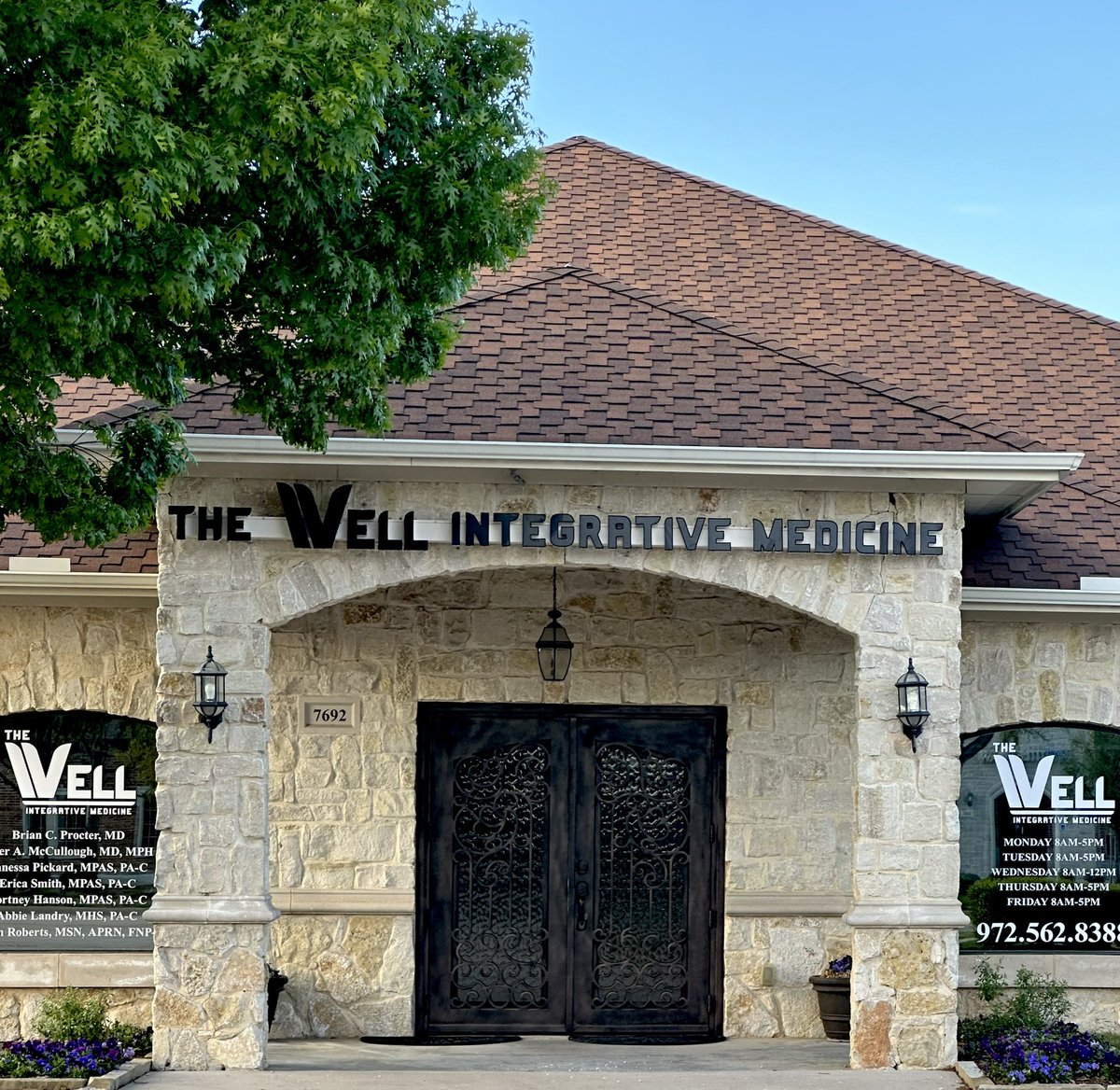 Get ready for a fresh new look with the same trusted staff and doctors @P_McCulloughMD @MelissaProcter8 
The Well Integrative Medicine is accepting new patients. @Covid19Critical #CourageousDiscourse