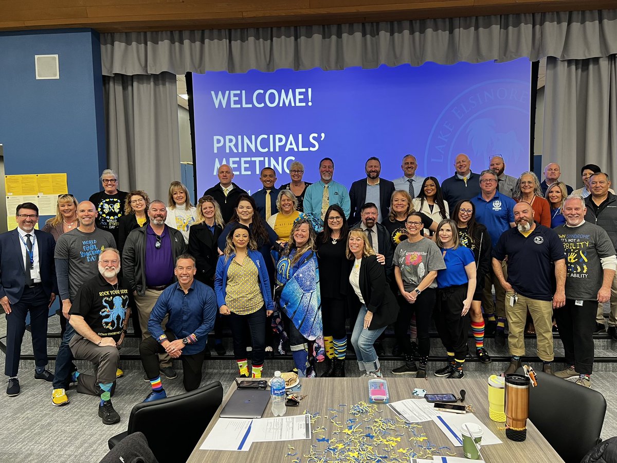LakeElsinoreUSD's tweet image. Our Leadership Team is checking in for World Down Syndrome Day!  Stay tuned for #LotsofSocks Selfies! 

💙💛