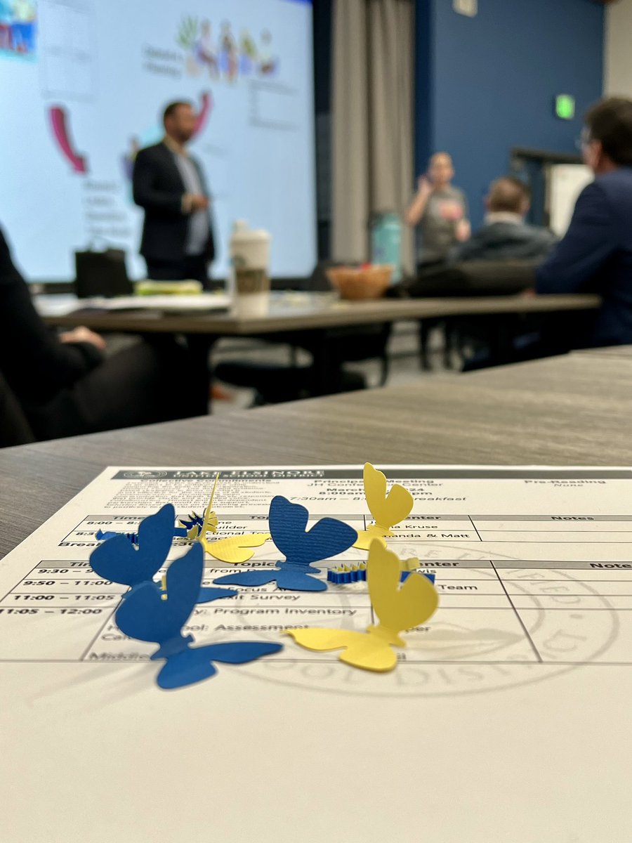 LakeElsinoreUSD's tweet image. Our Leadership Team is checking in for World Down Syndrome Day!  Stay tuned for #LotsofSocks Selfies! 

💙💛