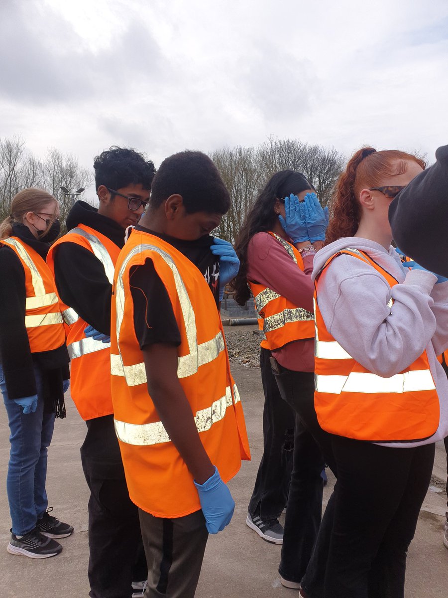 Team science <a href="/OfficialNUSA/">NUSA</a> had an absolute blast today with year 9 visiting the waste water site at Spondon <a href="/stwater/">Severn Trent</a>. Thank you for having us. Thank you for educating us. Thank you for pushing us out of our comfort zones. What a day 🤩😍🥳💪🤗💩👨‍🔬👩‍🔬🧑‍🔬🛀 #keepourwatersafe