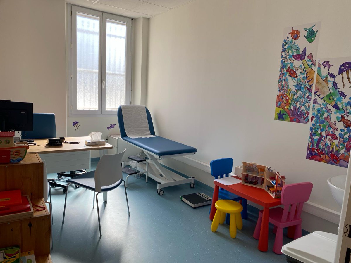 🙌Les équipes de la Fondation étaient au @CHU_Grenoble pour inaugurer la nouvelle unité d’accueil pédiatrique des enfants en dangers (UAPED) de l'établissement. 💙Au total, le @CHU_Grenoble a bénéficié de 296 000 € de la Fondation pour la mise en place de ce dispositif !