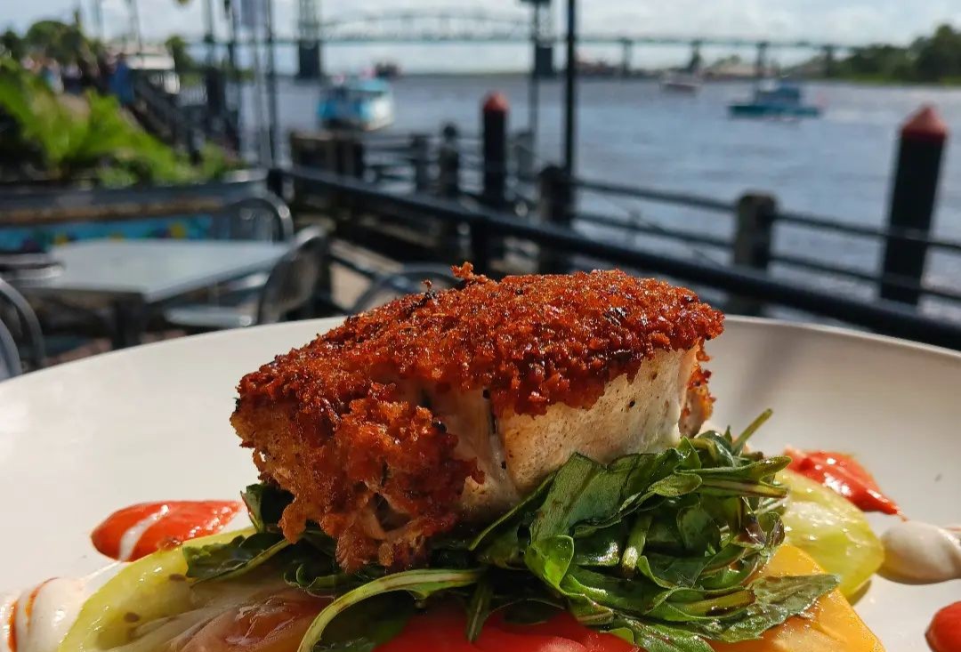 We've rounded up some of the best local spots in the heart of Historic Downtown Wilmington to keep you fueled up for the NC Azalea Festival. bit.ly/3uXErIU 📷 @thegeorgeilm