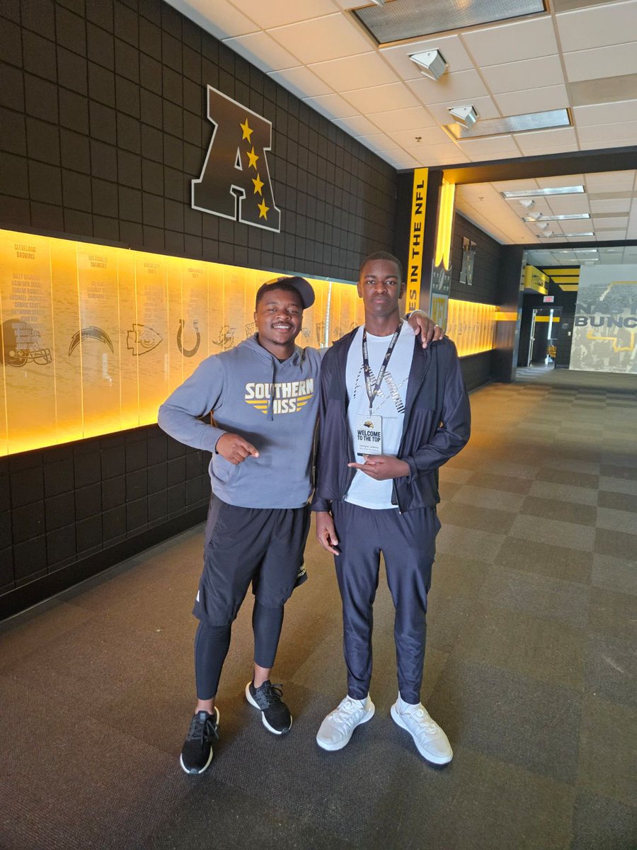 JenkinsDereyon's tweet photo. Had a great time @SouthernMissFB today, thanks for having me!!! @CoachWyatt_ @CoachDora_ @joemoreno_USM https://t.co/GSs0vng2cm