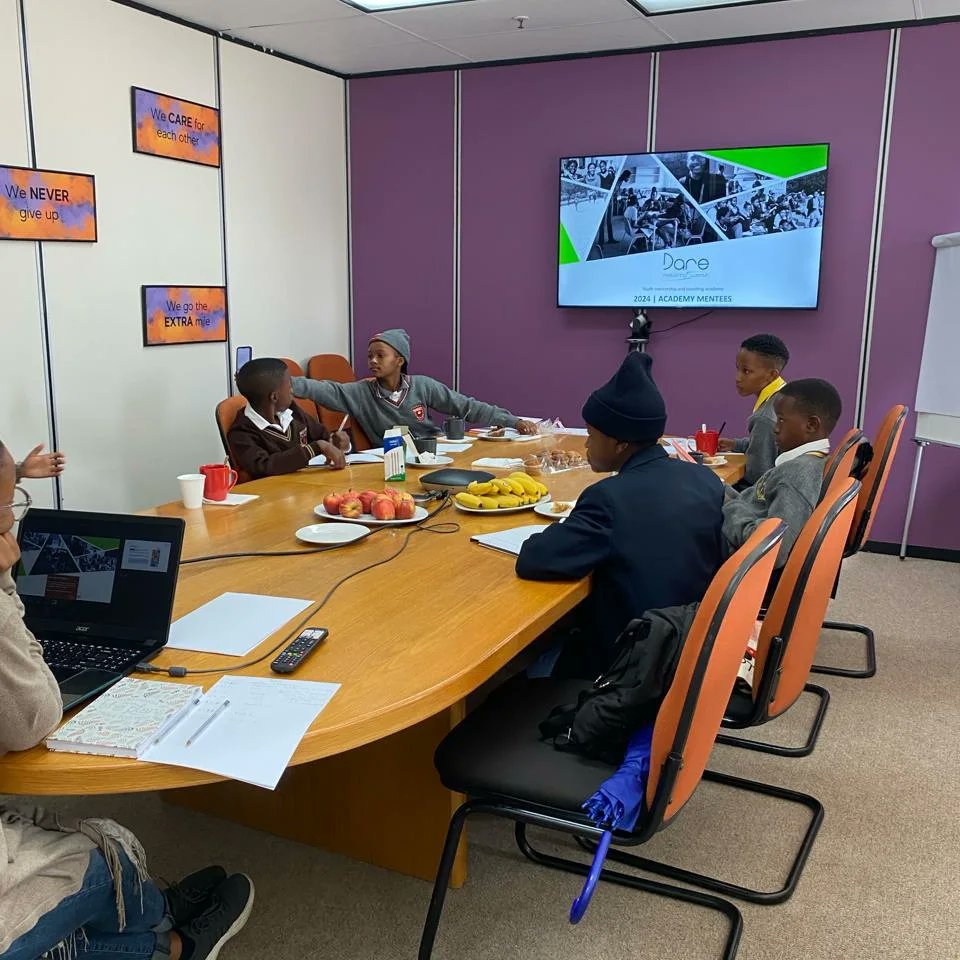 DareRw's tweet image. Today we spent the day with our Academy mentees, focusing on our I Am Enough life class, &amp;amp; catching up on the 1st term of high school.
Education is a human right. 
#IAmEnough #DareAcademy #Empowerment #thedaringjourney #educationisahumanright #idms #lifeclass #HumanRightsDay2024