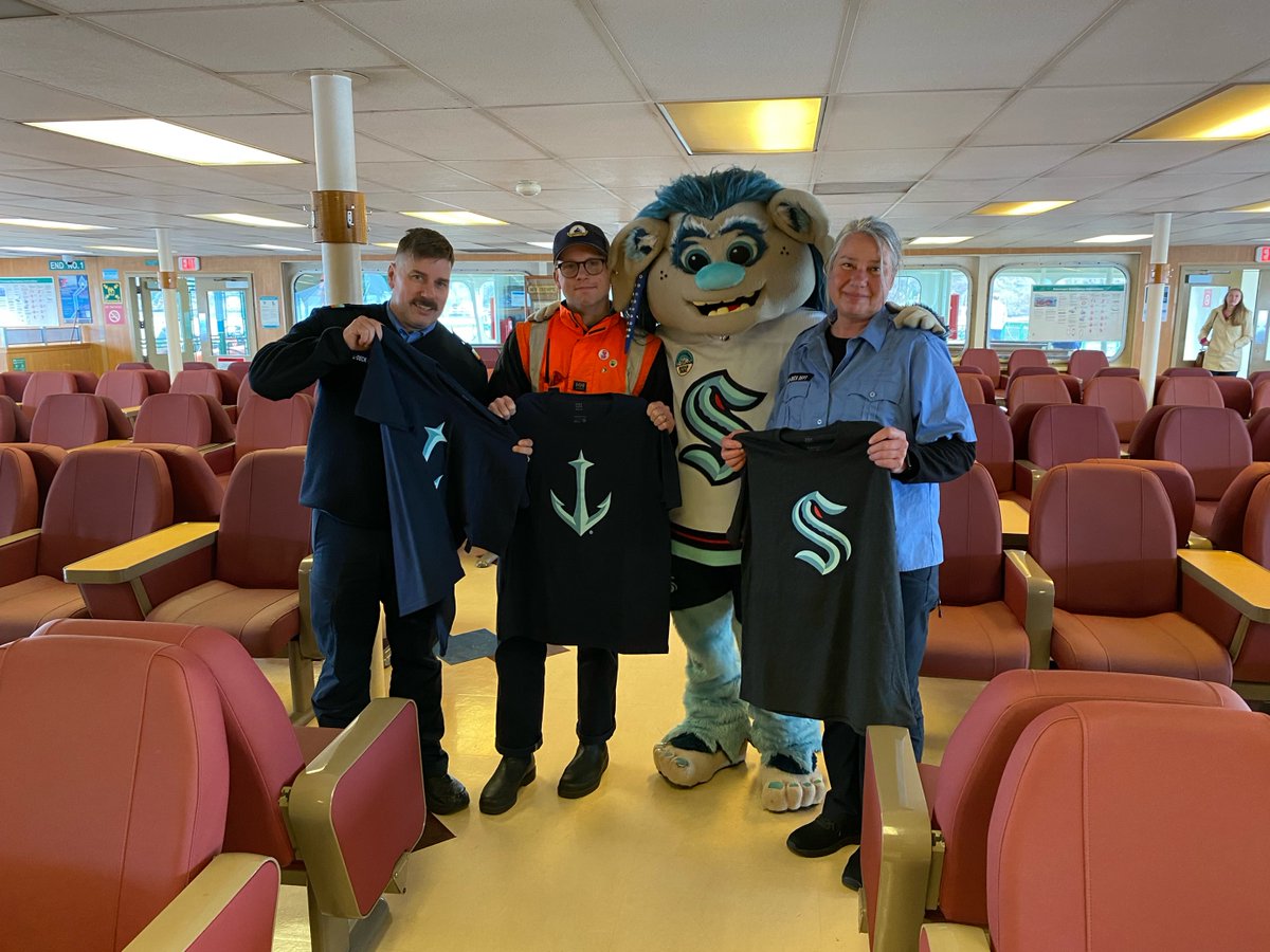 wsferries's tweet photo. Honor of a lifetime for new WSF leader, #Samish crew helps rescue 6 boaters, spring sailing schedule begins Sunday 3/24, annual vessels and terminal report, a different Buoy on our boat and more in our latest Weekly Update: https://t.co/5FPIWWvmMM https://t.co/z4r7skhOMj