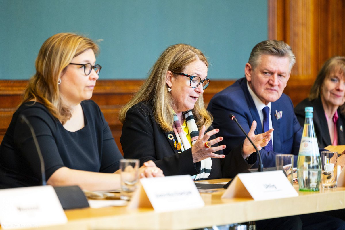 Women Energize Women tweet media