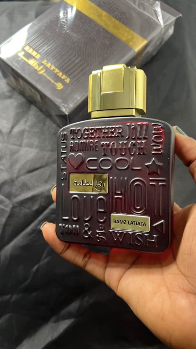 Dillish_b's tweet image. Hi my name is Iruoma😊
I own an online perfume store, (Bui_aroma) with a variety of products to suit all your needs.
Patronise us today, you'd be pleased you did.
Please retweet🙏