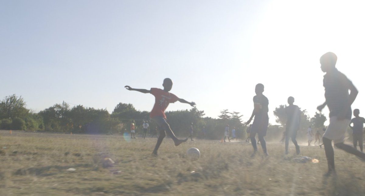 Children in Kabwe, Zambia, need to be able to play soccer without risking lead poisoning. The government @ZambiaMGEE @ZambiaMines needs to urgently clean up the contamination stemming from an old lead and zinc mine, closed 30 years ago. #LeadFreeKabwe hrw.org/news/2024/03/1…
