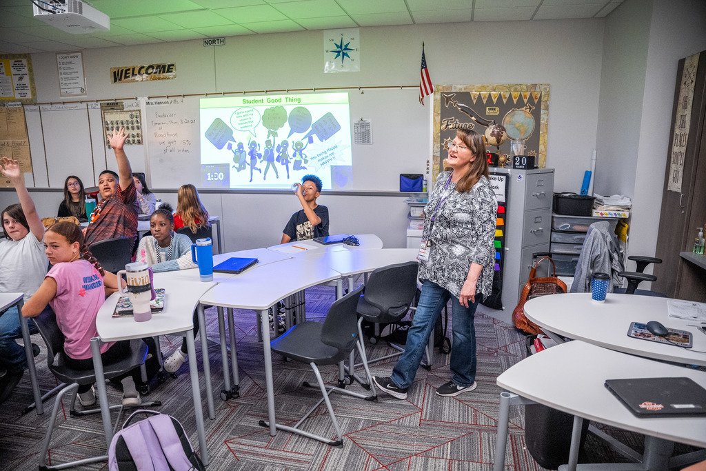 Students across Royse City ISD enjoy a time called Good Things at the beginning of every day. Sharing personal and academic achievements with classmates helps foster a sense of community. Relationships matter! #RCISDJoy #SummersStrong