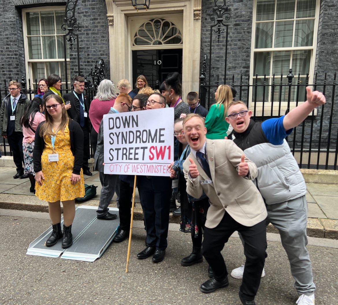 Happy World Down Syndrome Day!

Hats (and odd socks) off to everyone working to #EndTheStereotypes in our communities and beyond, including today's brilliant Downing Street takeover.

This @NDSPolicyGroup graphic was designed by people with Down syndrome #WDSD2024 #NDSPG