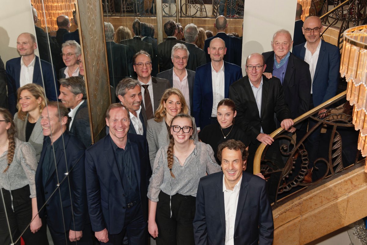Jean-Luc Schnoebelen (@jl_schnoebelen) on Twitter photo Les belles lettres mises à l'honneur à l'occasion 20e Prix Jacques-Goddet – Trophée <a href="/EdeisOfficiel/">Edeis</a>, l’Allié des territoires qui récompense le meilleur article de presse écrit sur <a href="/LeTour/">Tour de France™</a>. Félicitations à <a href="/ChBerard/">Christophe Berard</a> journaliste <a href="/le_Parisien/">Le Parisien</a> qui remporte le prix Les belles lettres mises à l'honneur à l'occasion 20e Prix Jacques-Goddet – Trophée <a href="/EdeisOfficiel/">Edeis</a>, l’Allié des territoires qui récompense le meilleur article de presse écrit sur <a href="/LeTour/">Tour de France™</a>. Félicitations à <a href="/ChBerard/">Christophe Berard</a> journaliste <a href="/le_Parisien/">Le Parisien</a> qui remporte le prix