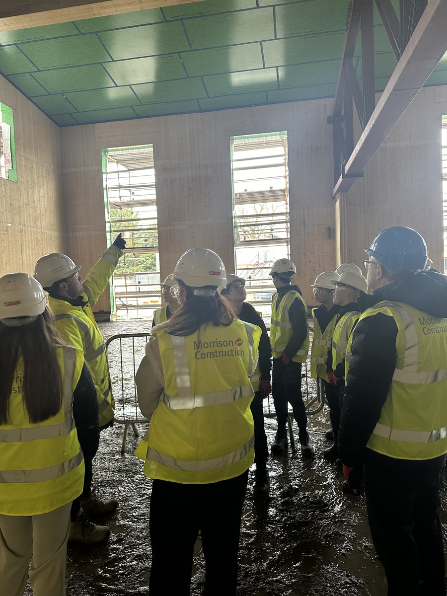 Our team at the Maybury Primary School project were delighted to welcome local MSP @agcolehamilton to site, as well as students from @CraigmountHS and the @Edinburgh_CC JET programme as part of this year's @opendoorsweek event. #LoveConstruction #GrowTogether