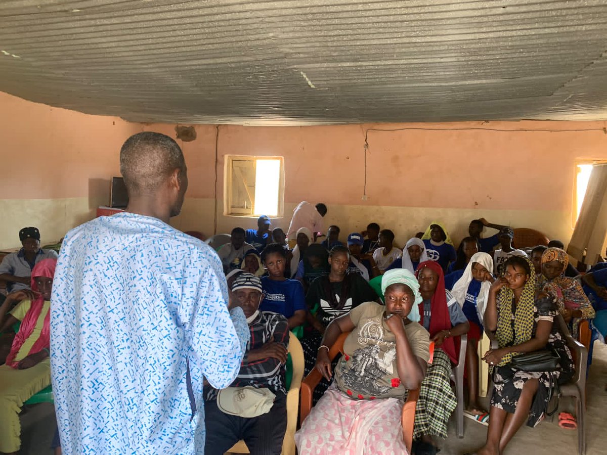 Plus de 400 personnes ont été mobilisées par les Conseils Municipaux des enfants de Djinany, Ndiamacouta, Inor et Boukiling dans le cadre de la sensibilisation sur les élections apaisées.
Cette initiative, soutenue par l’UNICEF, l’ARD de Sédhiou et DECLIC  (Fankanta). #cohesions