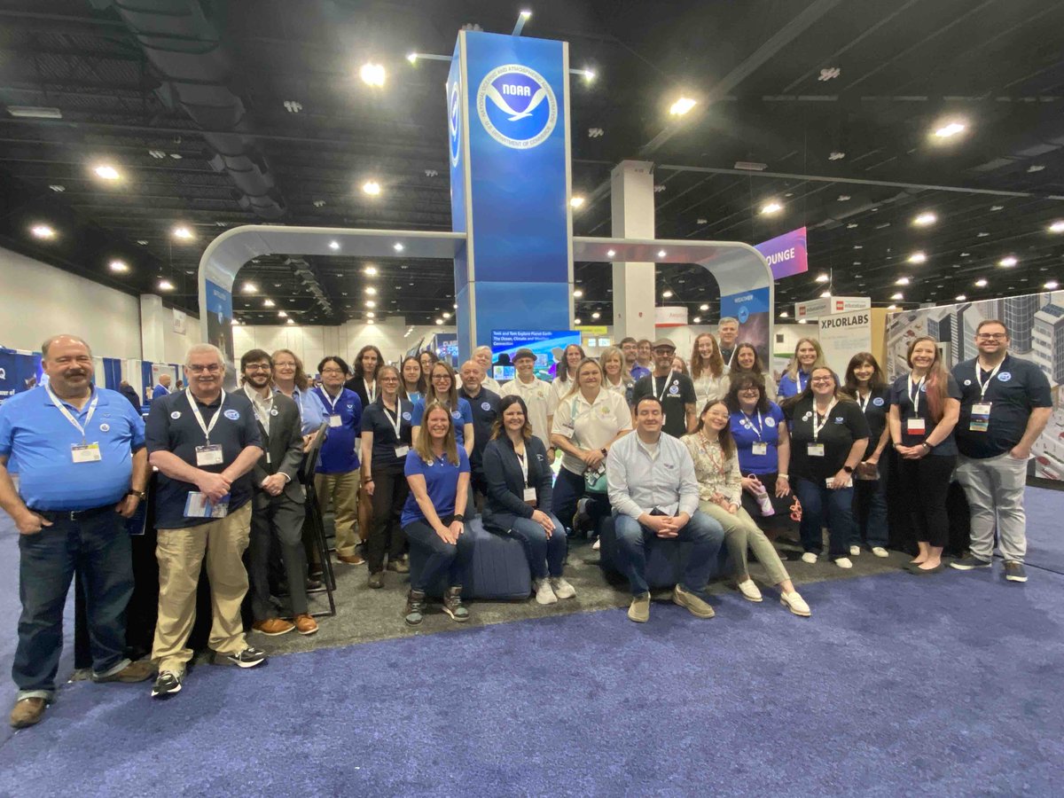 We are here at National Science Teaching Association waiting for you at booth #933! Come visit with NOAA scientists, NOAA Teacher at Sea Program, NOAA Climate.Gov, NOAA Science On a Sphere, and more NOAA experts!