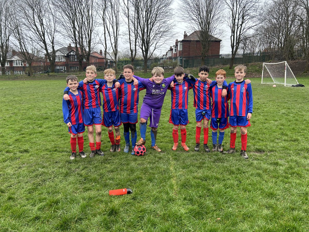 ⁦<a href="/unsworthprimary/">Unsworth Primary</a>⁩ Y6 through to the semi finals. Well done boys 👏🏻👏🏻⚽️⚽️⚽️4-0