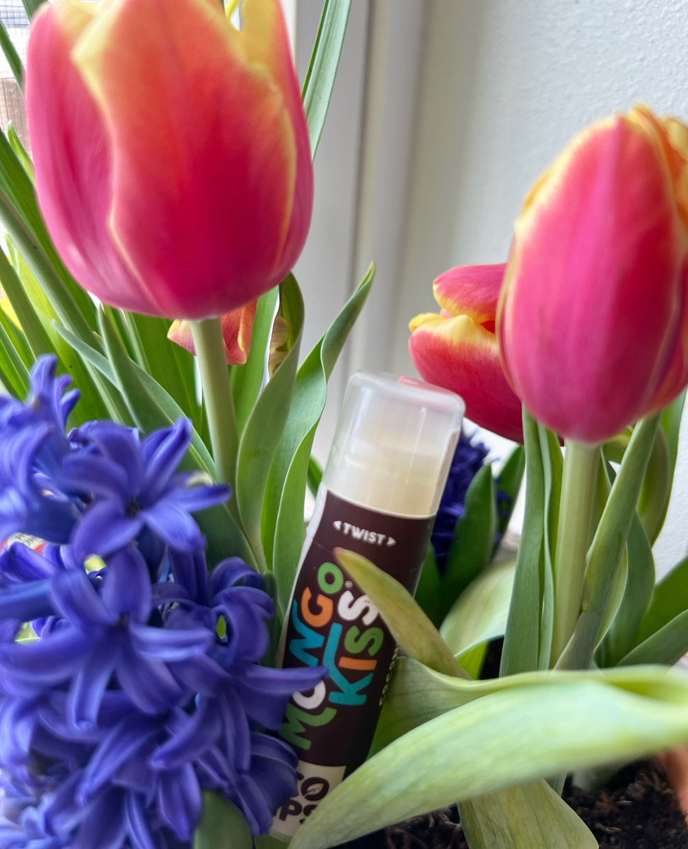 Any else add lip balms to Easter baskets? 🙋 It's such a practical and affordable add-in. The great news is all our products are safe for kids so you don't have wonder - never any nasties. From shimmery lip balm to lip scrub sticks, we have something for everyBUNNY.