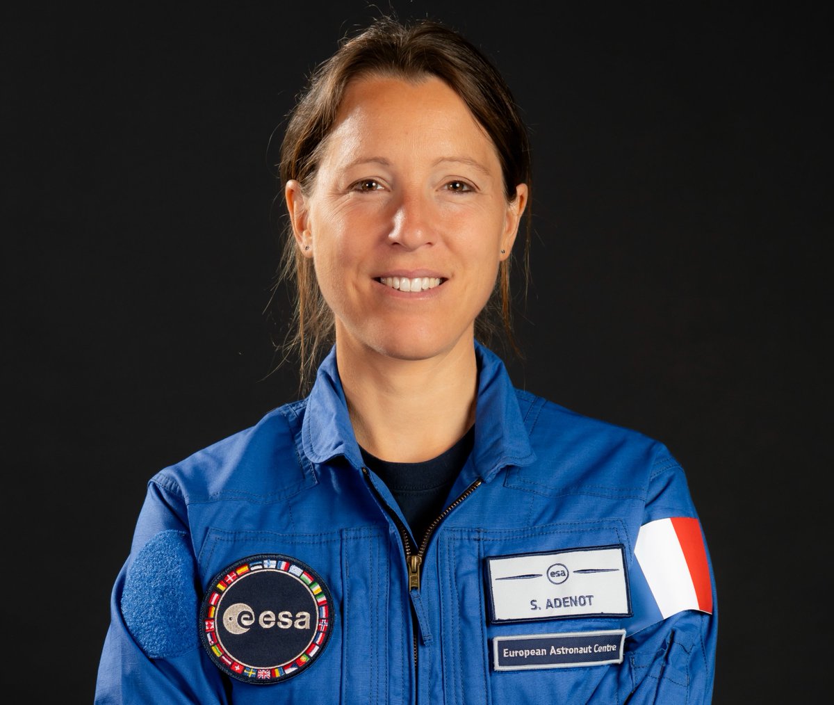 Tomorrow, check out the next #ESAExplores podcast episode from @esaspaceflight to hear the journey of @Soph_astro towards becoming an astronaut. Catch up on all #ESAastro2022 class stories here 👇
🔗pod.link/1463873320