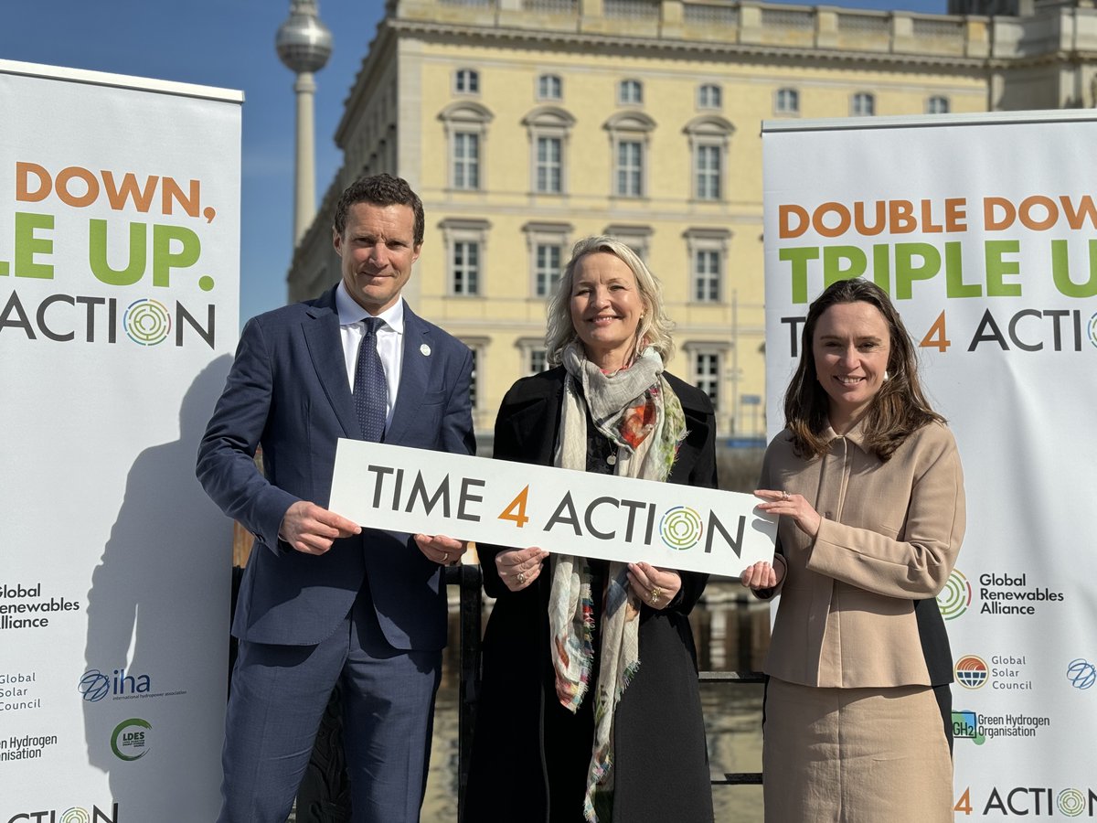 📸More than 100 energy ministers, journalists, actors from civil society, companies and governments said “it’s #Time4Action” at the European launch of ‘Double Down, Triple Up’s second phase. Check out the photo stream: flic.kr/s/aHBqjBhWvT