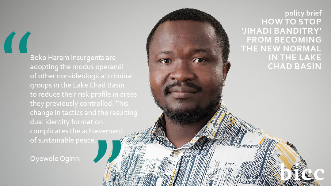 📔 The #ViolentConflict in the Lake Chad Basin is ongoing. The changed tactics of #BokoHaram insurgents complicates the achievement of #SustainablePeace. See the recommendations in our new #biccpolicybrief ➡️bit.ly/3Vsf4tw @_AfricanUnion @UNPeacekeeping