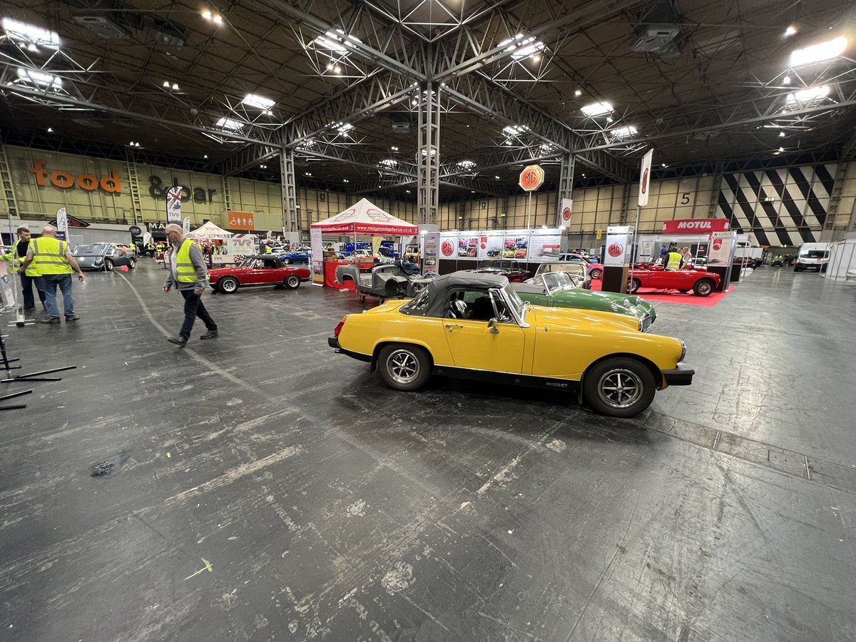 A quick peak behind the scenes at the Resto Show as we get set for three days of fixing, fettling and incredible classic cars