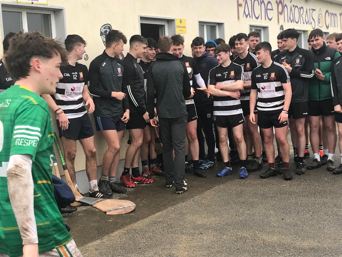 Congratulations to our U18 hurlers, winners of the Brother Denis Cup - All Ireland Community School Competition. They beat Portumna CS today in very tough conditions on a scoreline of 2-11 to 1-11. Well done to Captain Padraig O'Callaghan & all the players and management 👏 👏