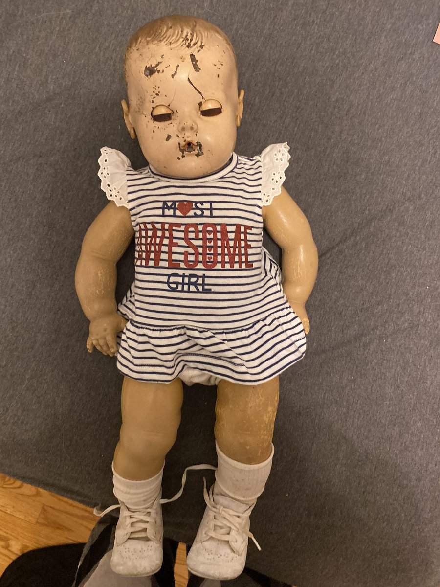 a_whit71's tweet photo. @kathleenmadigan My creepy doll from my grandmas house.  She will be 102 yo in June.  She changed her clothes!  #creepydolls https://t.co/gInPrdiss3