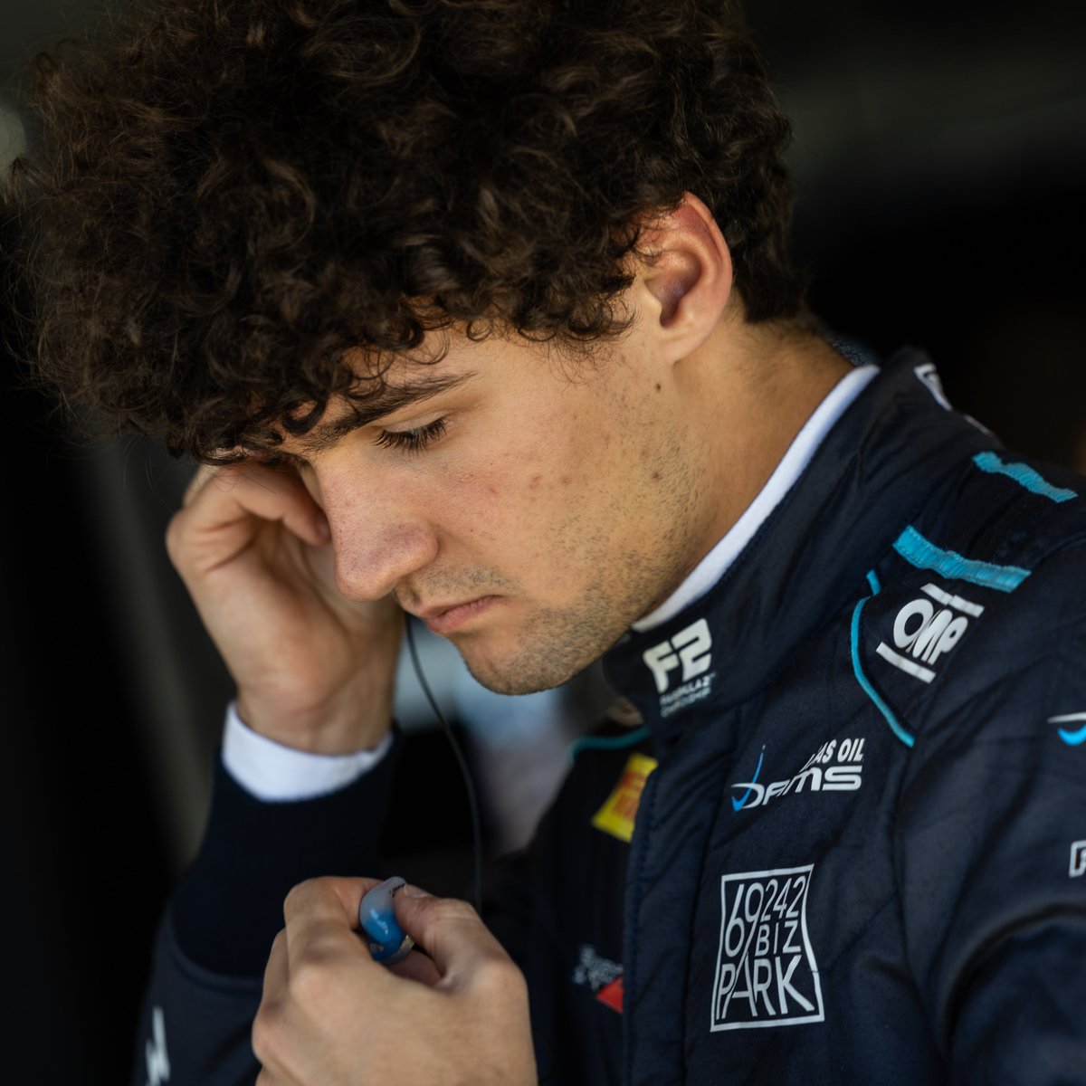 Time to get on track at Albert Park! Free Practice in Melbourne is underway in just 30 minutes. 📸 Dutch Photo Agency #F2 #AllezLesBleus #AustralianGP #DAMSLucasOil