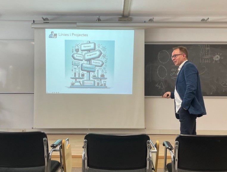 Great news! <a href="/jeandidiermare1/">Jean-Didier Maréchal</a>, PI of our group, has been promoted to Full Professor (Catedràtic) at the <a href="/UABBarcelona/">Universitat Autònoma de Barcelona</a>. Moltes felicitats, JeanDi!!!🎉🎉🎉