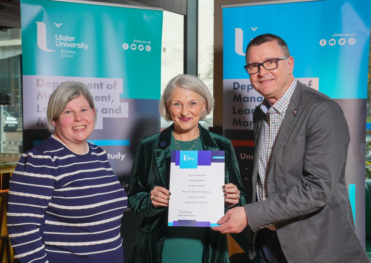 Congratulations to the recipient of this year’s @UlsterUni ‘Moy Park Award for Excellence’, Deborah Madden👏 Thanks to our own Innovation & Development Manager Darren Barton who took time out to speak to students about innovation theory and practical business application.