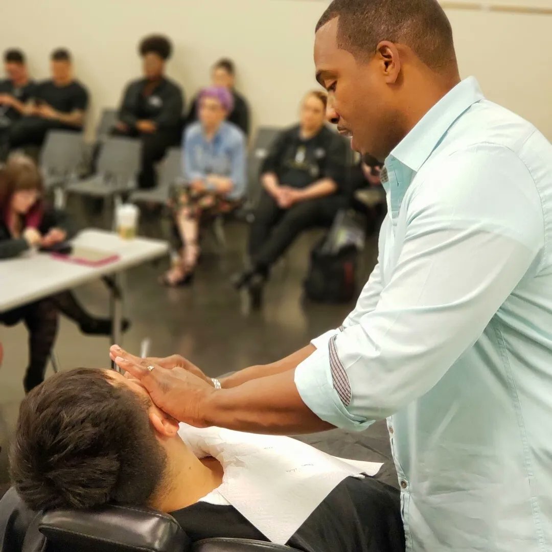 Craig the Barber® tweet media