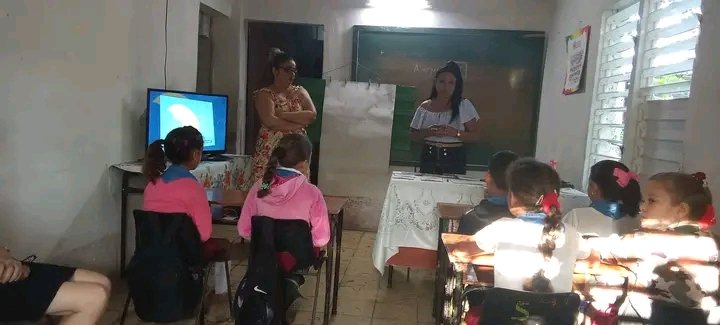 Se realiza en la Escuela Especial la categorización de docentes con excelente calidad como parte de la superación y del perfeccionamiento de nuestra Educación.
#EducacionVillaClara, #CubaMined
#EducaciónQuemadodeGüines 
#EducacionDeCalidad