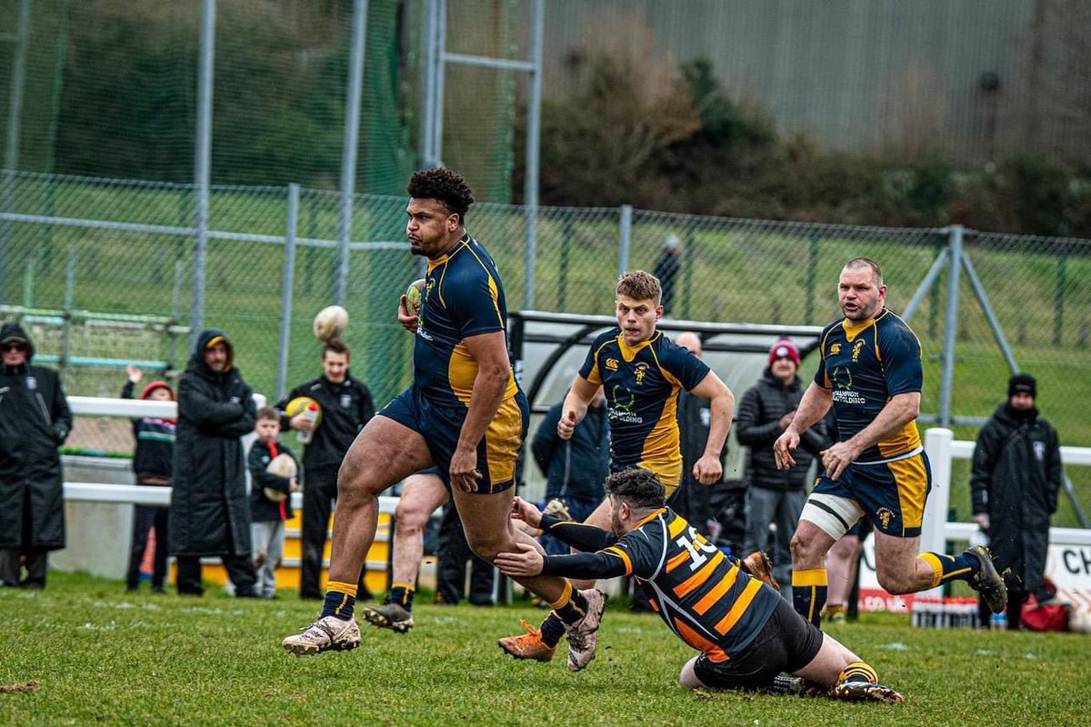 Gareth Davies tweet media