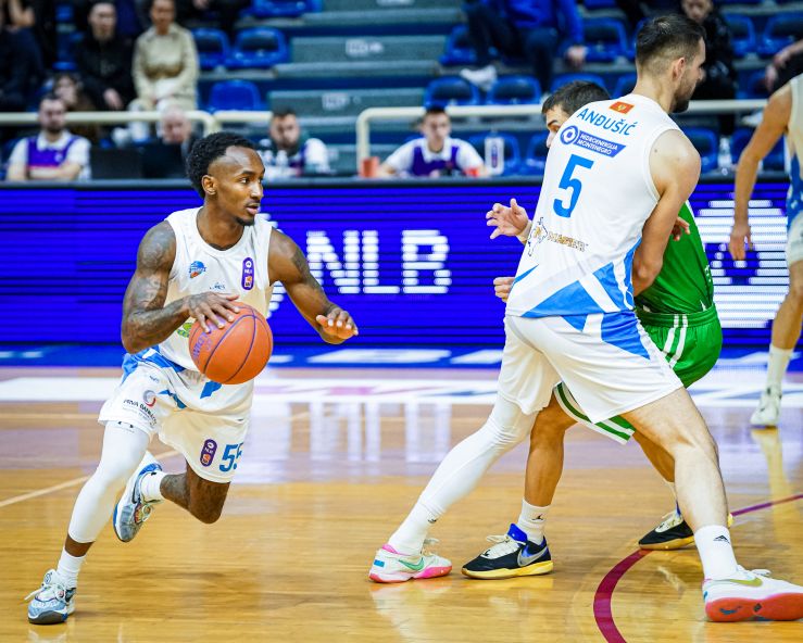 ABA_League2's tweet photo. HALFTIME: @KkPodgorica - Pelister-Bitola 36:41.

Anđušić 12 | Maslinko 15.

Stats: https://t.co/nKpFFyIxt1 

Photo gallery: https://t.co/9vuE06w9tb #ABALiga2 https://t.co/T1RZBrOxbw