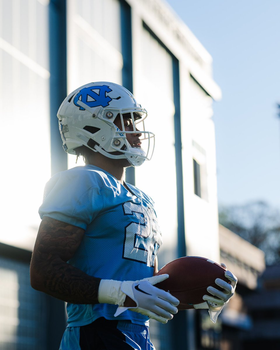 Carolina Football tweet media