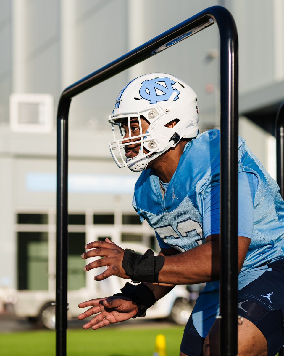 Carolina Football tweet media