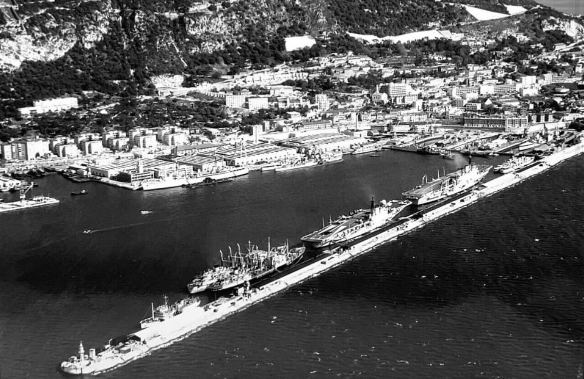 Thanks to Kenneth Busuttil for sharing this image recently, what a fantastic view of HM Naval Dockyard and beyond in the 1950s! #Throwbackthursday #Gibdock #Gibraltar #maritimehistory #shipyard #royalnavy #dockyard #gibraltarhistory #gibraltarviews #vessel #shipspotting