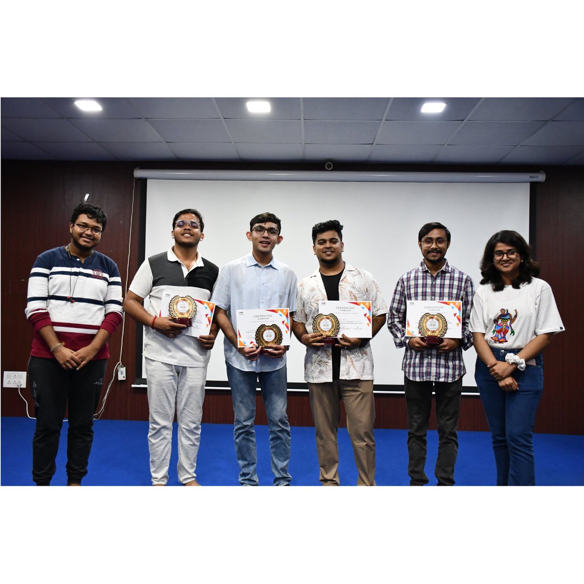 dsuemk's tweet photo. Shoutout to the team comprising Ananya Pal, Nilesh Chaturvedi, Dibyasankha Pal, Debargha Bandyopadhyay, Argha Saha, Anita Mukherjee, Prabuddha Chowdhury, Swastika Sen, Angshuman Rakshit and Abir Barman for smooth and successful conduction of the event.✨ https://t.co/3fSKnwJyj9