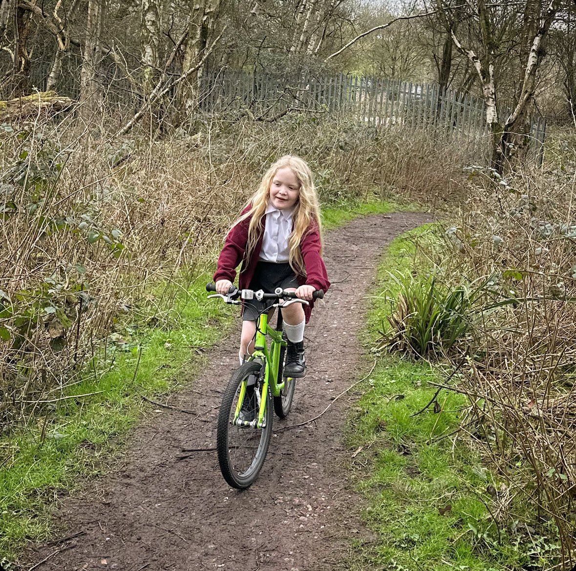 First school cycle commute of 2024 for Tilly. A bit more stamina and power in her legs compared to last year! 🚴‍♀️ 💥