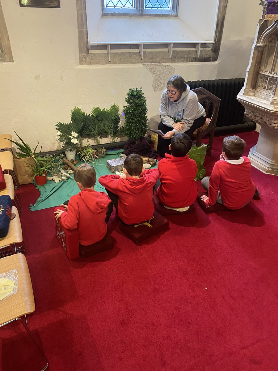 It as been a great  2 weeks with Experience Easter, we have been in 3 churches and have engaged with 4 local schools in Cowbridge Ministry area. 320 pupils have Experienced Easter thanks to all our volunteers. <a href="/LlandaffDio/">Llandaff Diocese ✝️🏴󠁧󠁢󠁷󠁬󠁳󠁿</a> <a href="/LlandaffEd/">Llandaff Education</a> <a href="/cowbridgeparish/">Cowbridge Ministry Area</a>